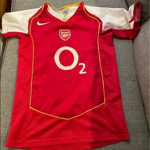Arsenal throwback jersey - size US 14-16